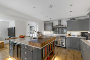 Photo 19- click for photo gallery